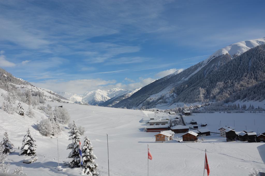 Hotel Restaurant Walliser Sonne Reckingen Exterior foto