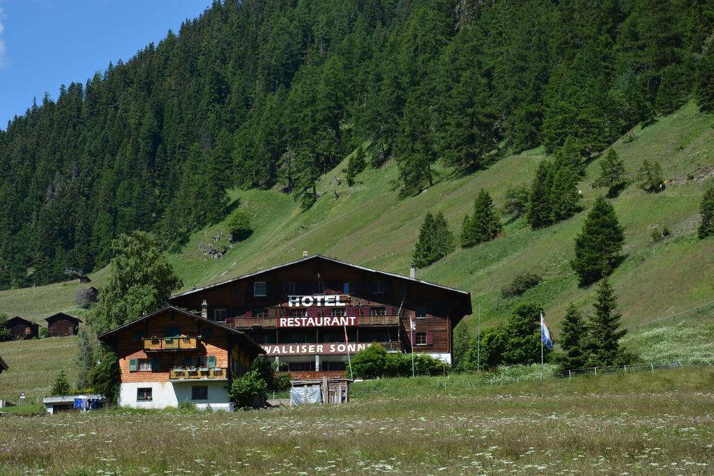 Hotel Restaurant Walliser Sonne Reckingen Exterior foto