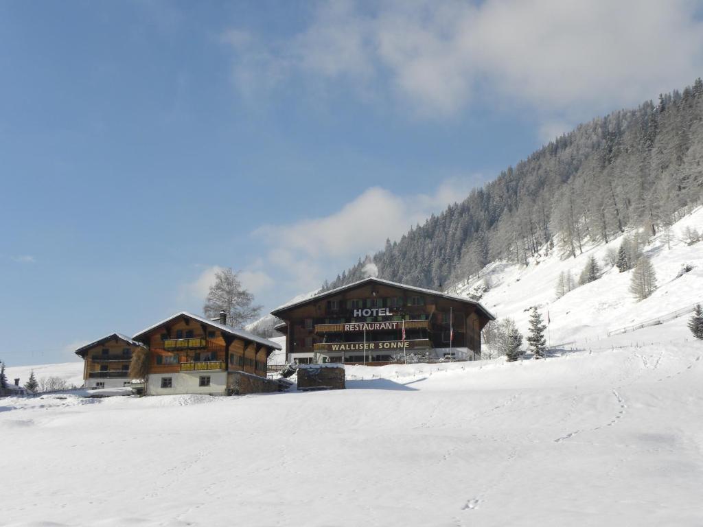 Hotel Restaurant Walliser Sonne Reckingen Exterior foto